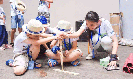 荒野求生模拟实训营演练现场