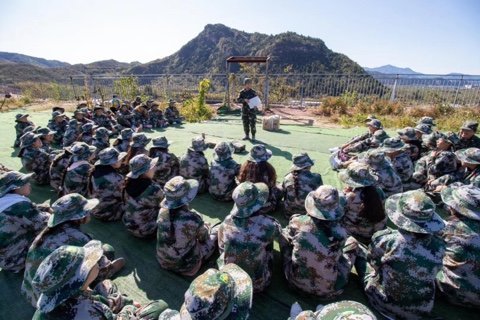 公司户外拓展培训哪家好(图1)