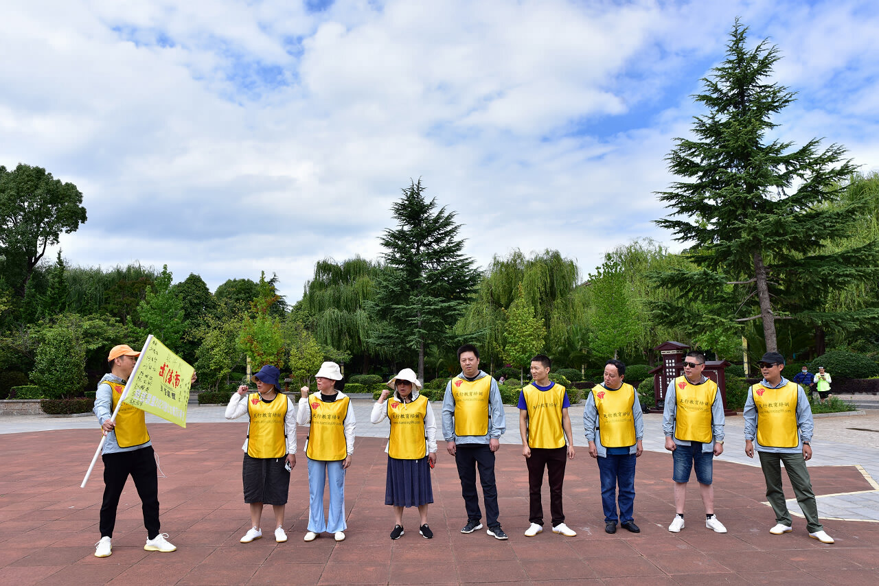 张北草原自驾游坝上接待机构服务情况介绍(图1)